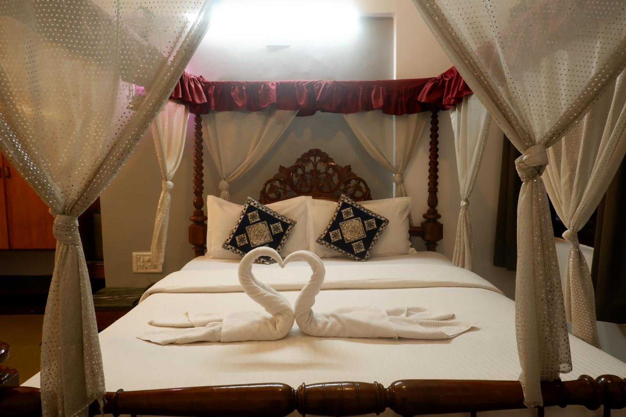 Falcon Resorts By Dia Hotels Calangute Buitenkant foto
